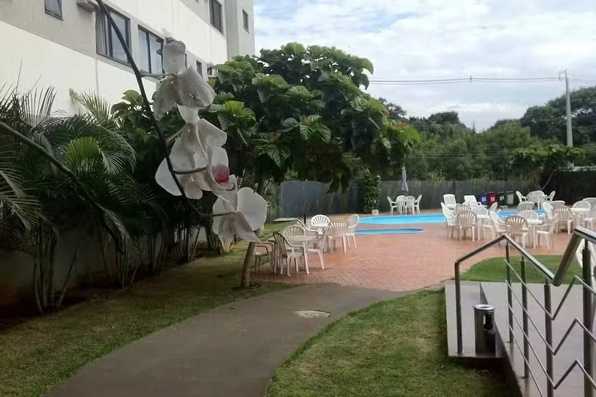 Área externa do Hotel Iguassu Inn em Foz do Iguaçu